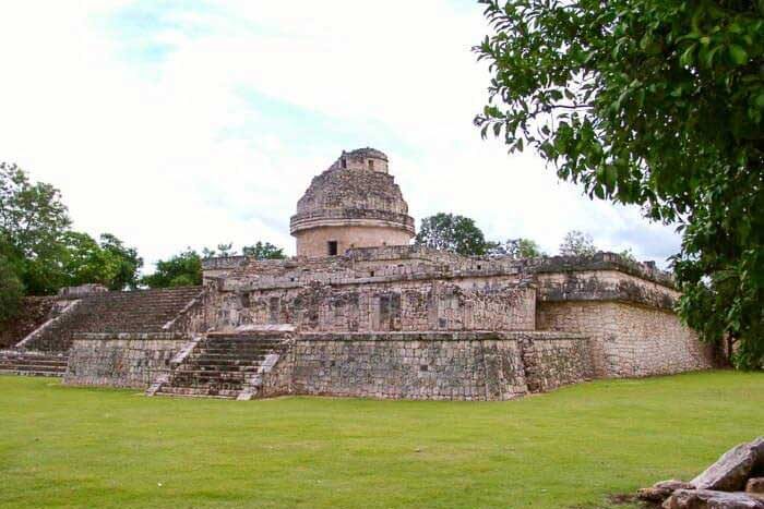 observatory in chichen itza